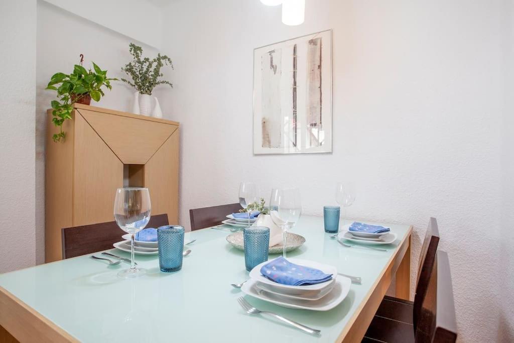 Apartament Precioso Piso Moderno: Terraza, A/c, Netflix, Wifi Walencja