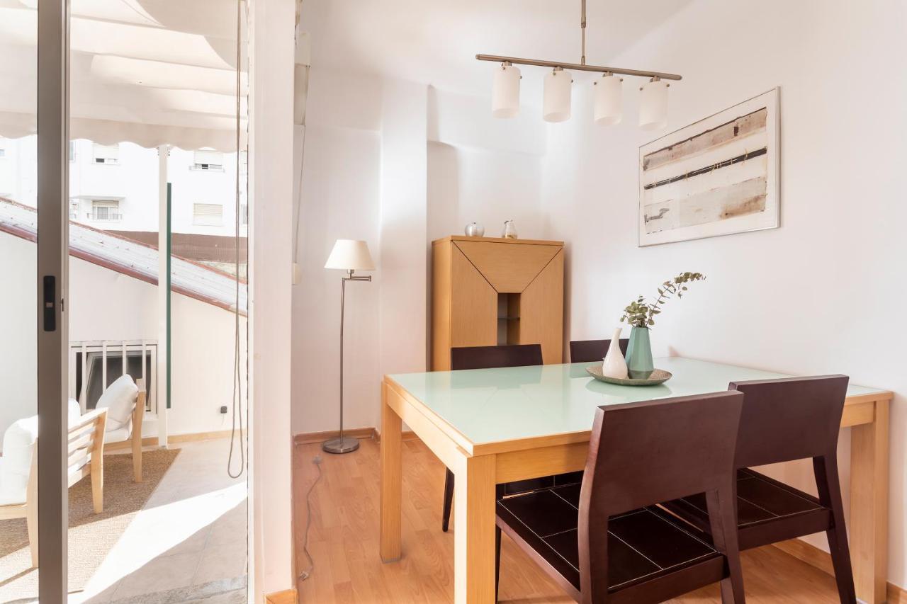 Precioso Piso Moderno: Terraza, A/c, Netflix, Wifi Valência
